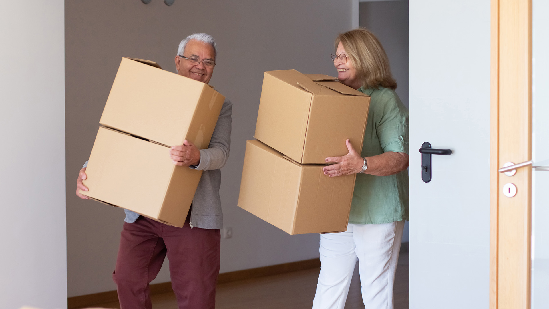 Checklist for Moving with Elderly Parents | AJ Moving Service